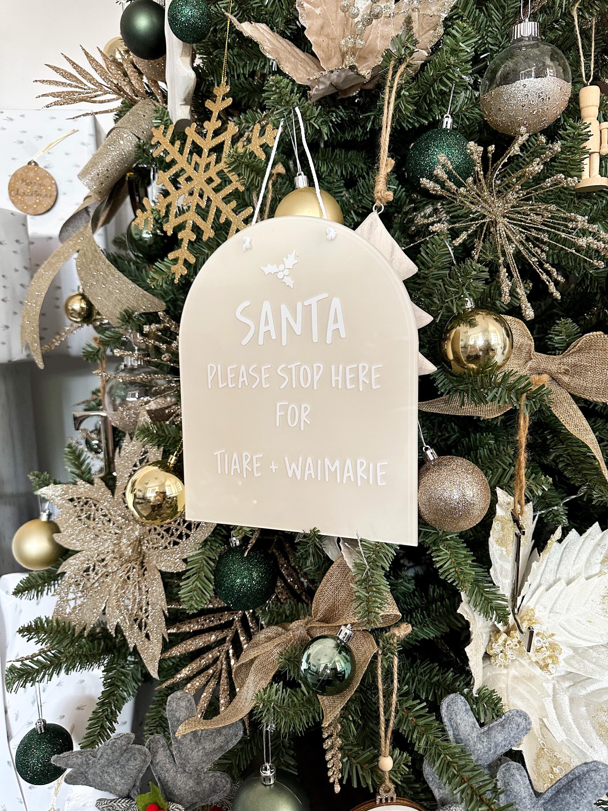 Personalised “Santa Stop Here” Christmas Plaque