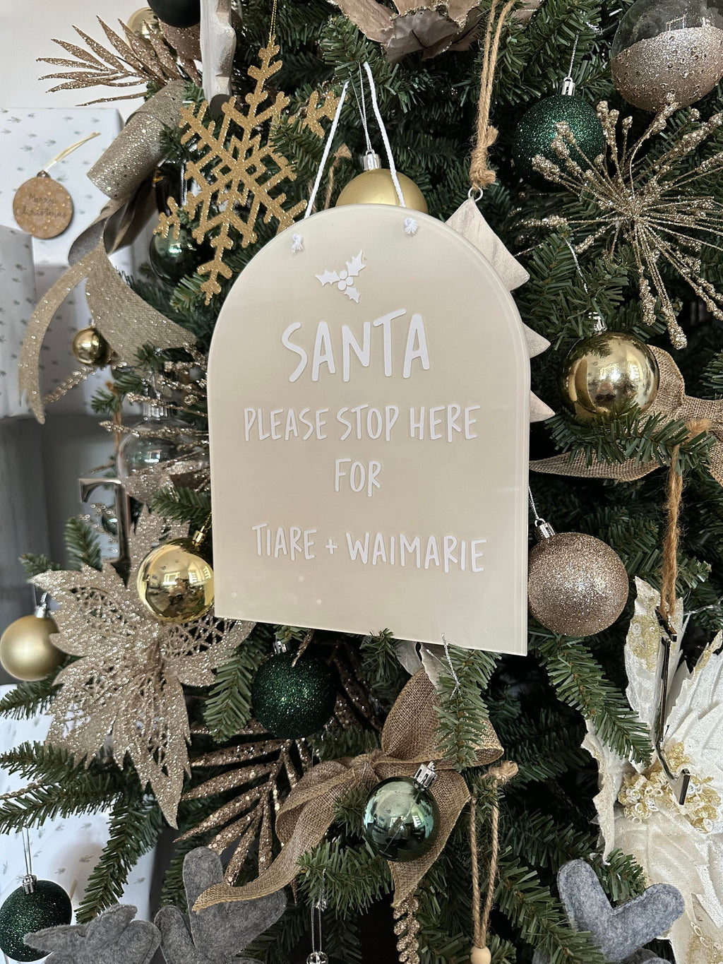 Personalised “Santa Stop Here” Christmas Plaque