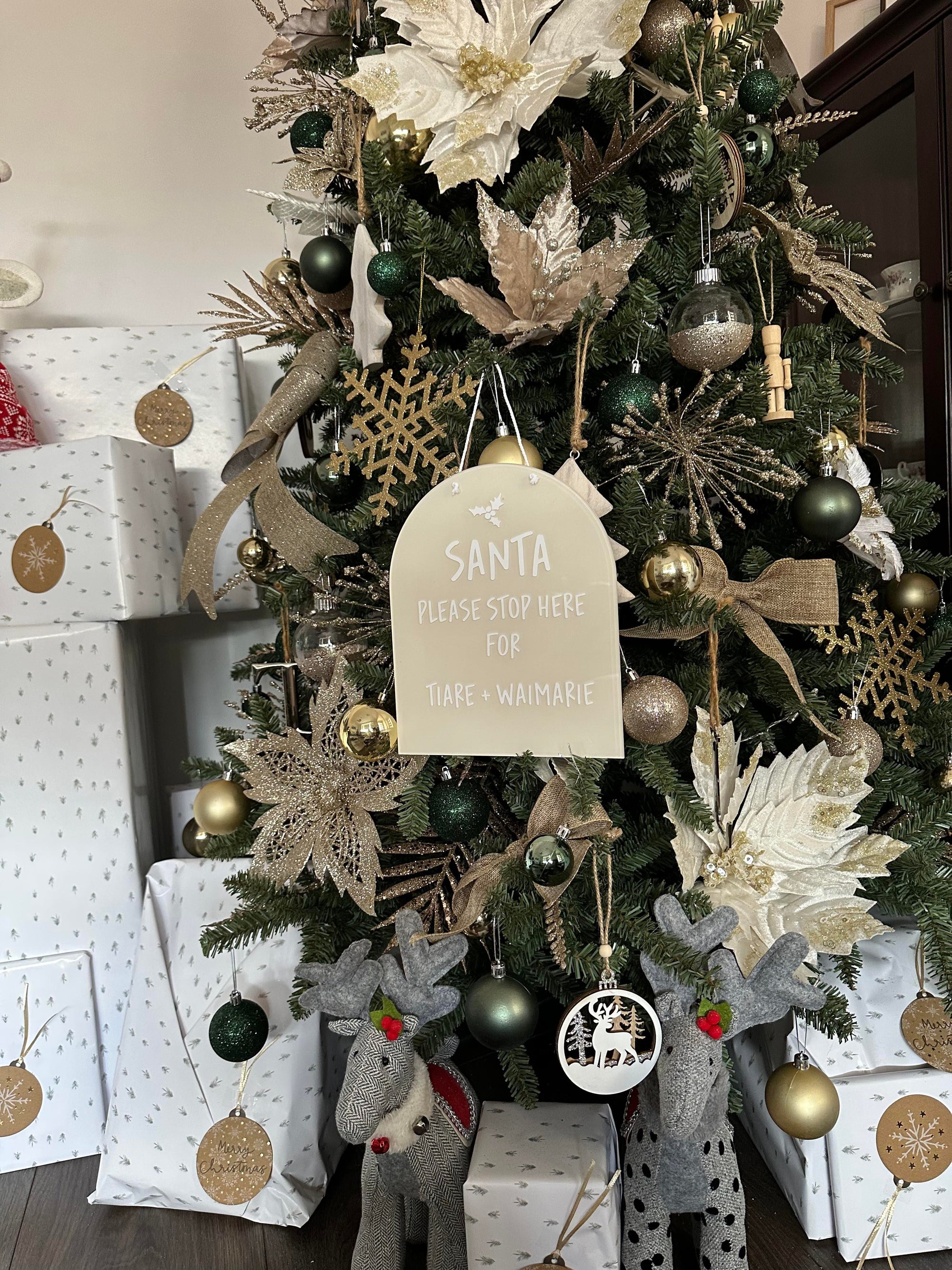 Personalised “Santa Stop Here” Christmas Plaque