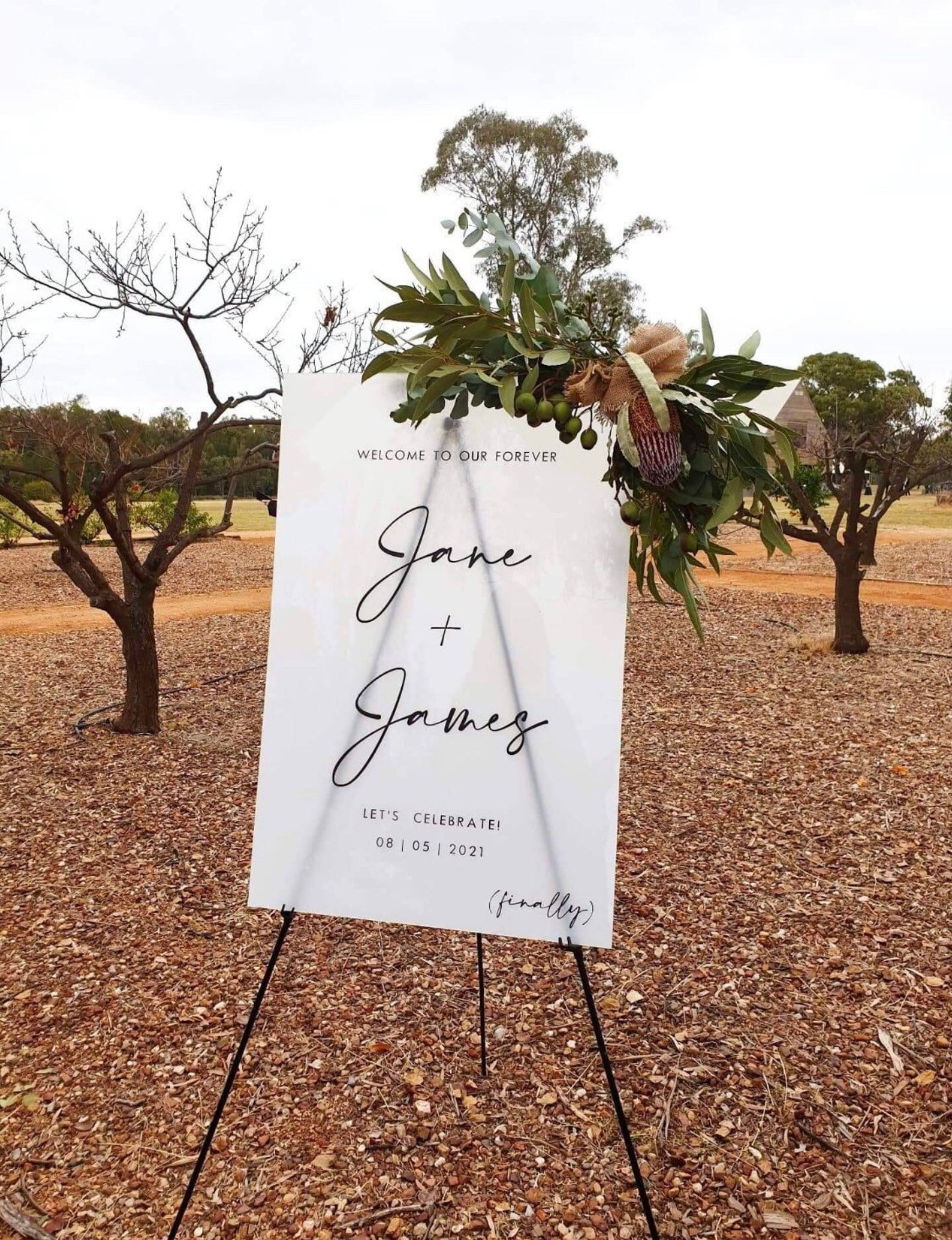 Acrylic Wedding Welcome Sign – A1